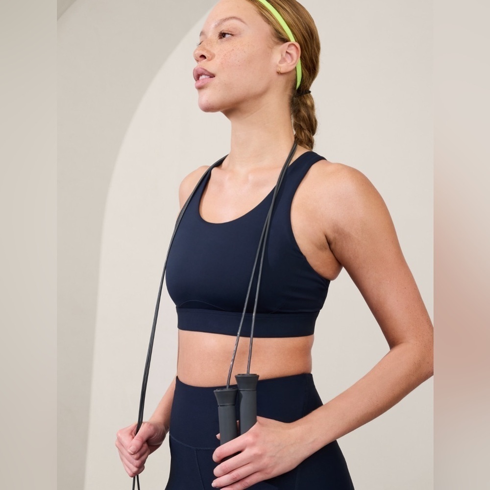 NWT Athleta Interval Navy Bra Size Medium Best for A-C Cups.